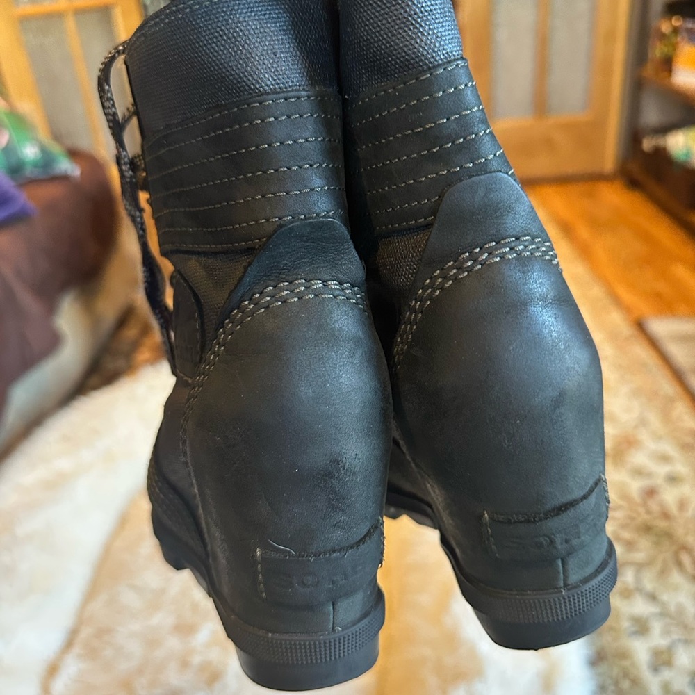Black Sorel Boots